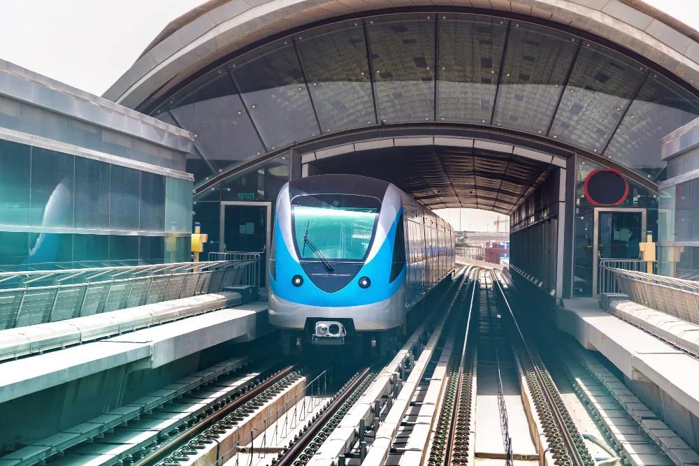 Business Bay Metro Station: Guide & Nearby Apartments